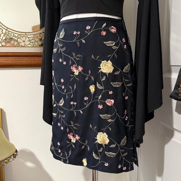 Petite Sophisticate Dresses & Skirts - VTG 90s Petite Sophisticate Black Multicolor Floral Embroidered Silk Mini Skirt